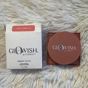 HUDA BEAUTY GloWish Cheeky Vegan Blush Powder - caring Coral